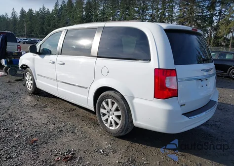 2016 Chrysler Town & Country Touring z USA, uszkodzony, nr VIN 2C4RC1BG7GR164716